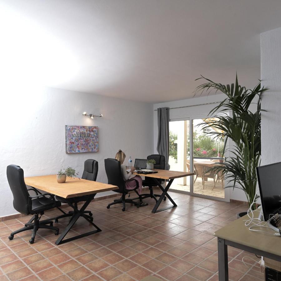 La Mareta Hostel Los Amigos Yoga & Wellness מראה חיצוני תמונה